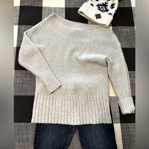 Chelsea28 Slouchy Off-the-Shoulder Oversized Knit Sweater